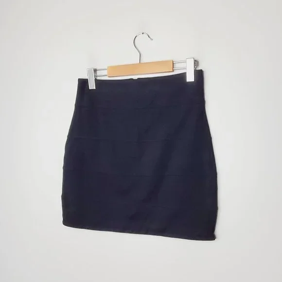 ARITZIA TALULA Black Stretch Bandage Mini Skirt - Picture 2 of 11